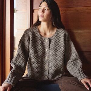First Rite SMALL Quinn 100% Highland Wool boxy fit chunky knit cardigan in Bark